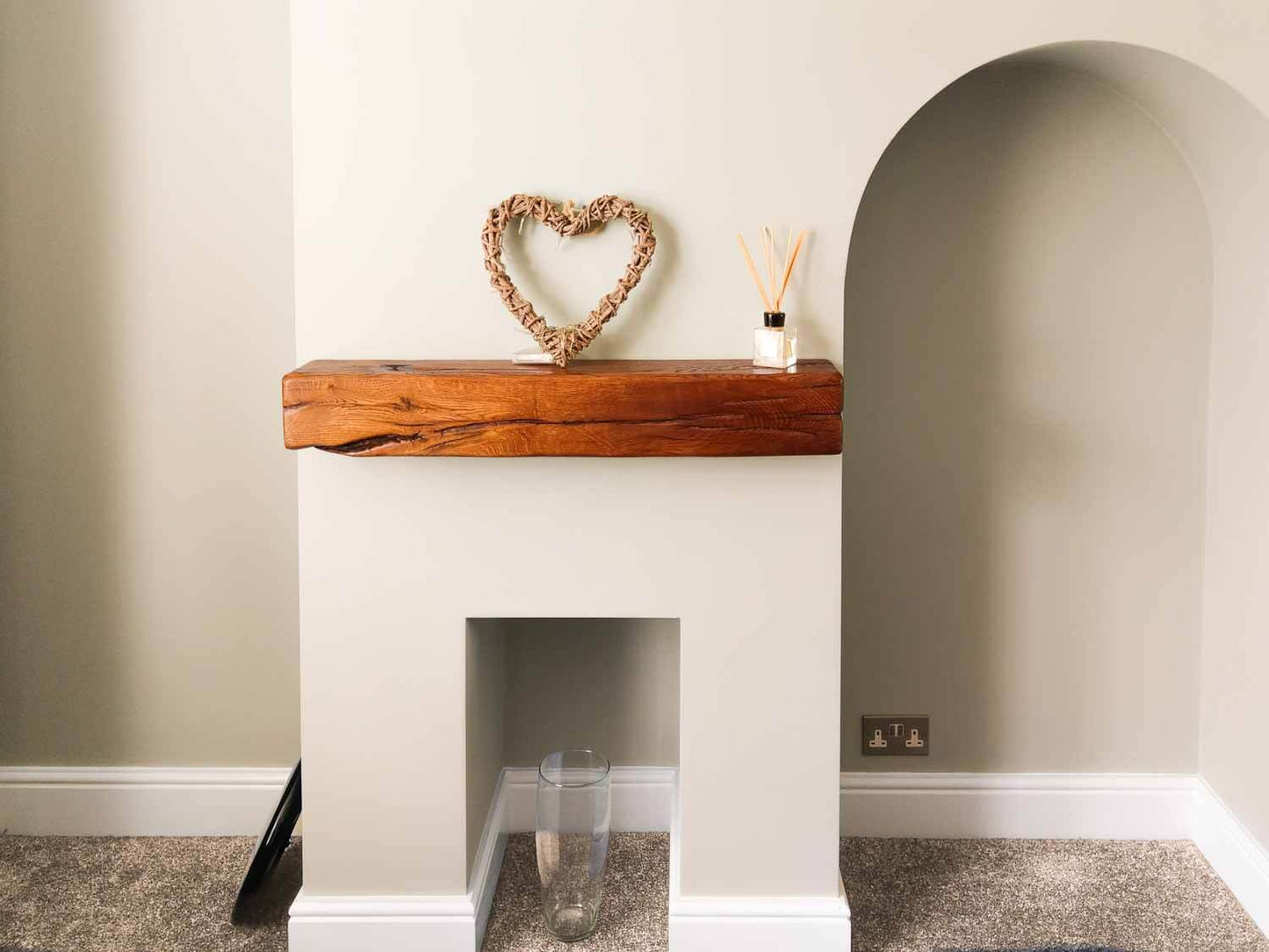 Rustic Oak Beam *Reclaimed* - Medium Oak Finish