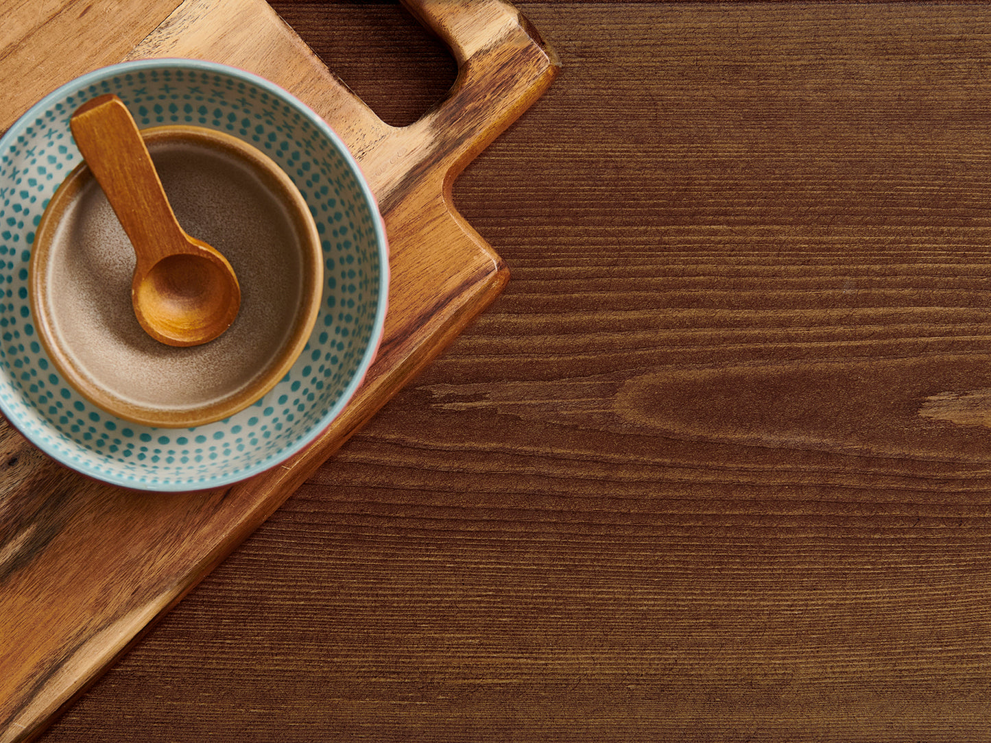 Colour - Walnut