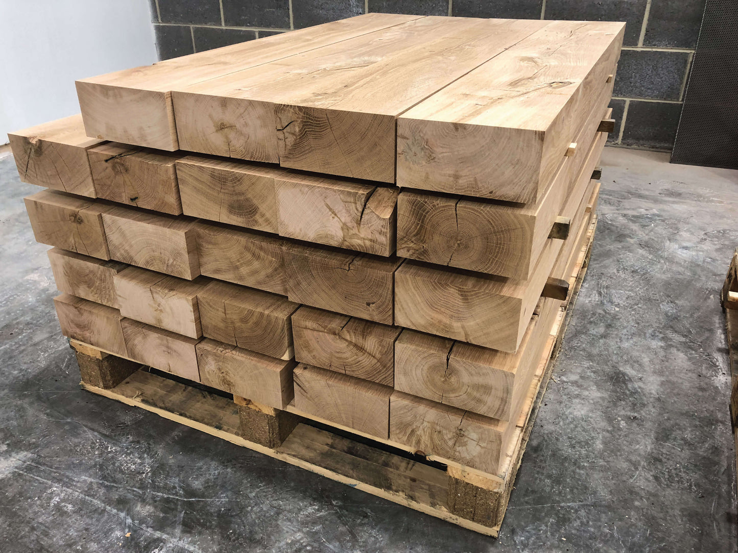 Planed Oak Beams | P.S.E