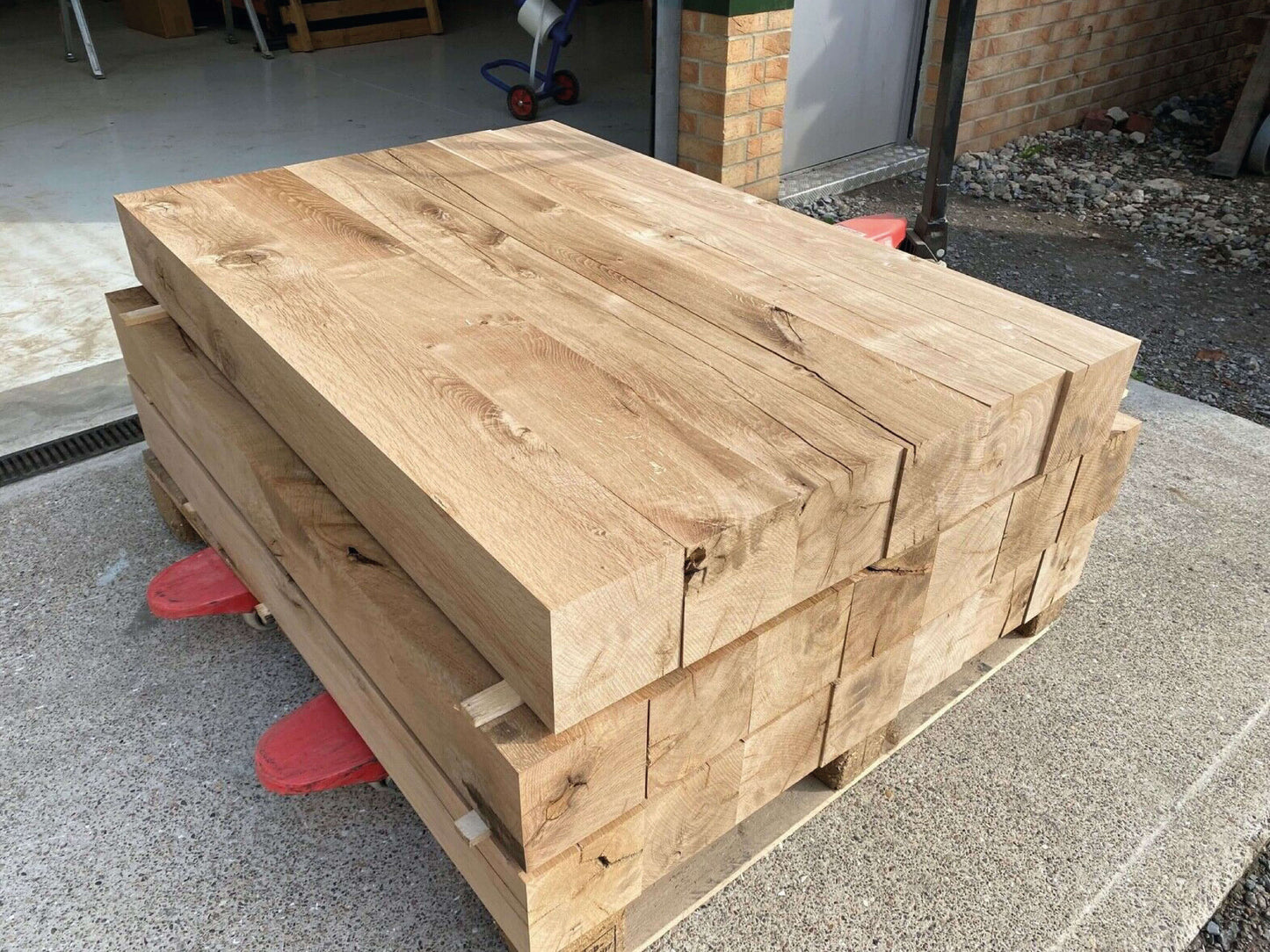 Planed Oak Beams | P.S.E