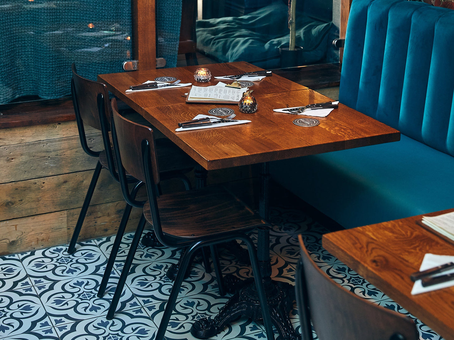 Restaurant Table Top