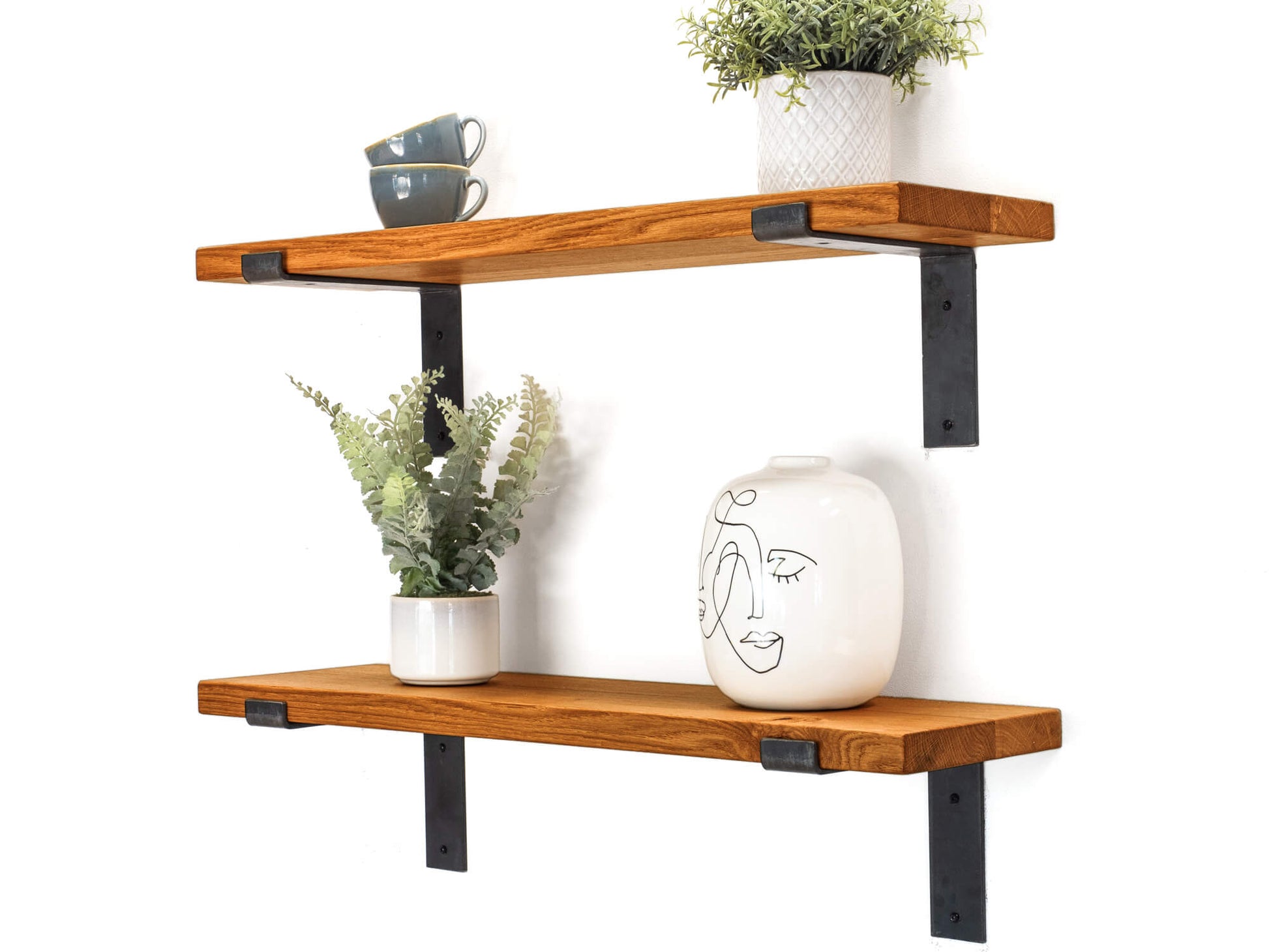 Medium Oak Shelf with Lipped Brackets