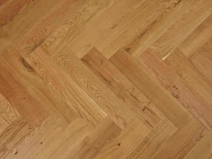 Oiled Herringbone Multi-ply Oak Flooring