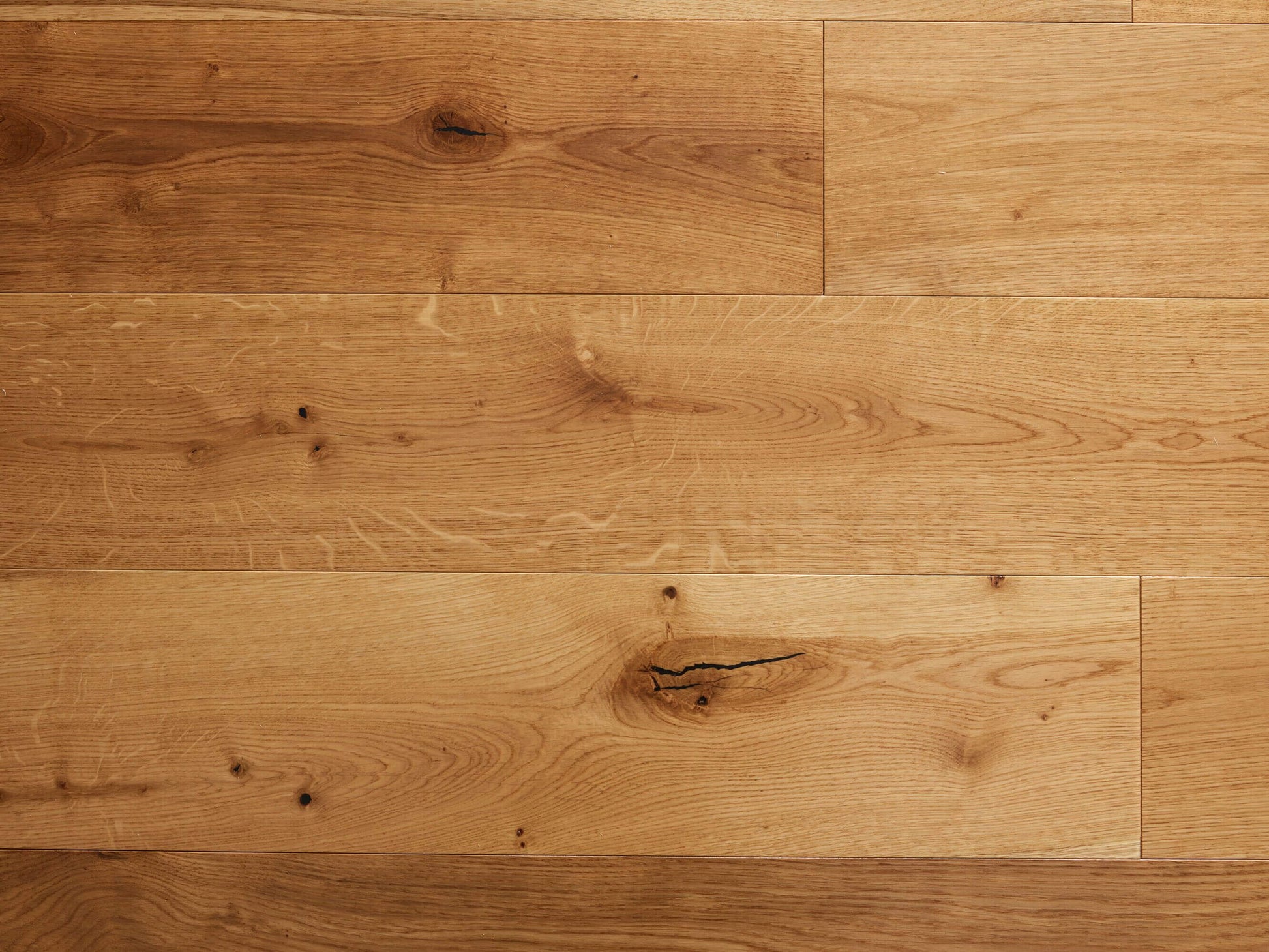 Satin Lacquered Multi-ply Oak Flooring